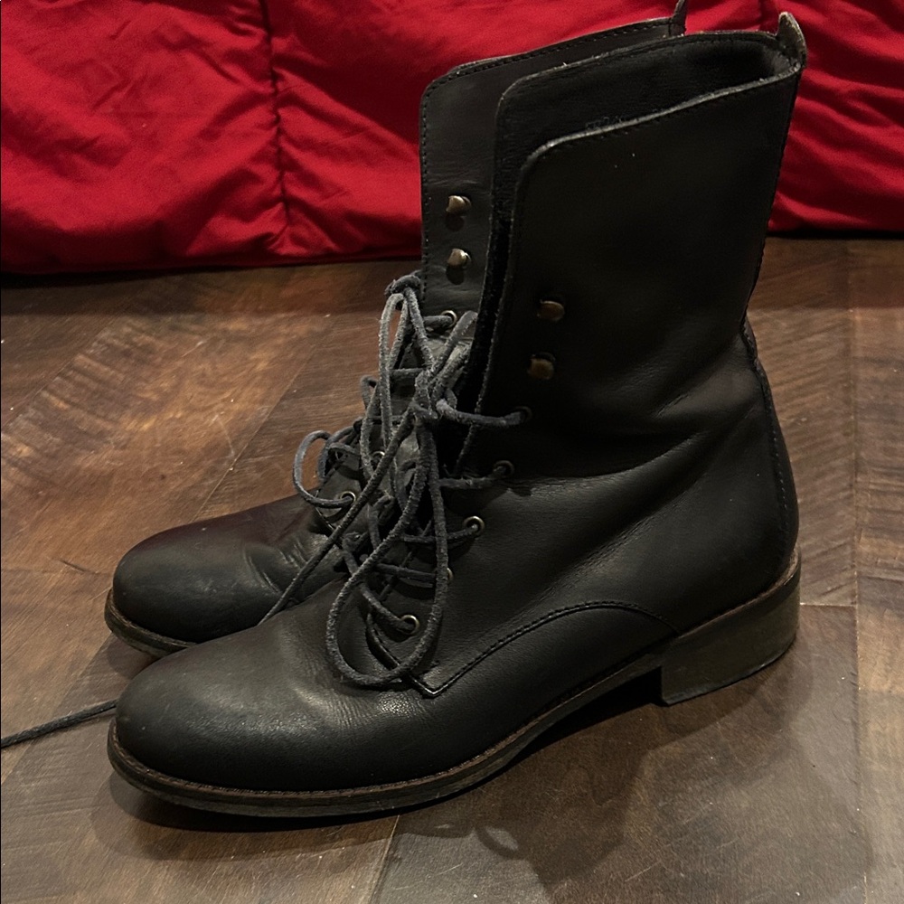 Madewell 1975 Black Leather and Suede Lace-Up Combat Boots